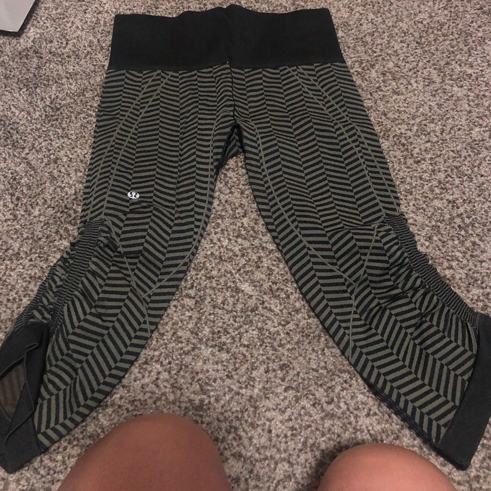 Lululemon crop 19”
